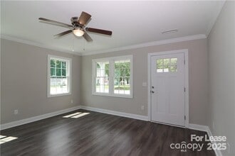 3973 Newhall Dr NW in Hickory, NC - Building Photo - Building Photo