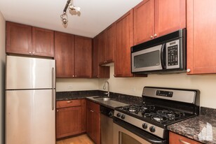 625 W Wrightwood Ave, Unit 505 in Chicago, IL - Building Photo