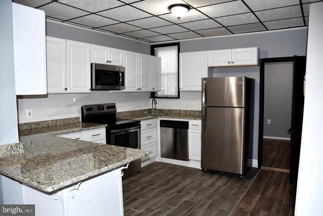 property at 5623 Walton Ave