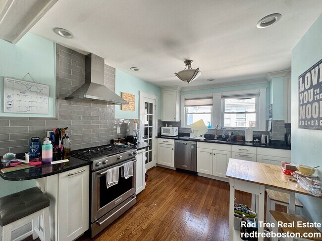 33 Harriet St in Boston, MA - Building Photo - Building Photo