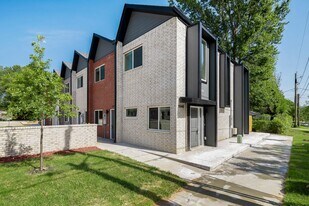 1348 W Avenue - Ave in Fayetteville, AR - Building Photo