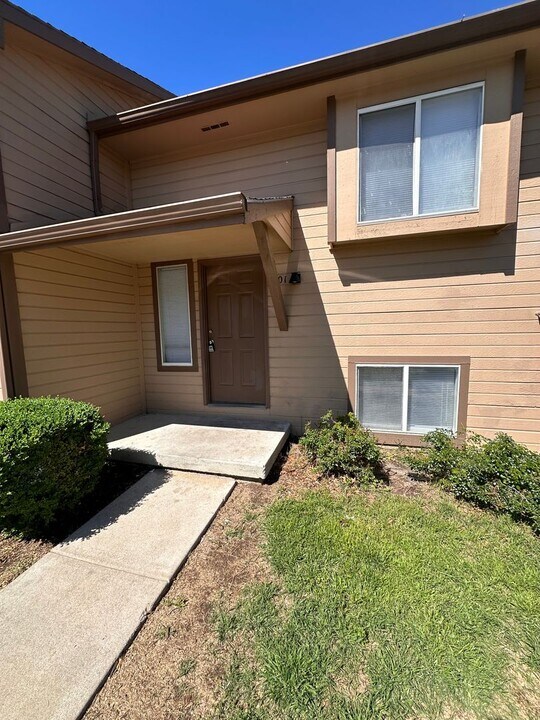 1625 S Beech St in Wichita, KS - Building Photo