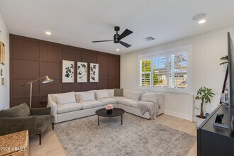 3247 E Sells Dr in Phoenix, AZ - Building Photo - Building Photo