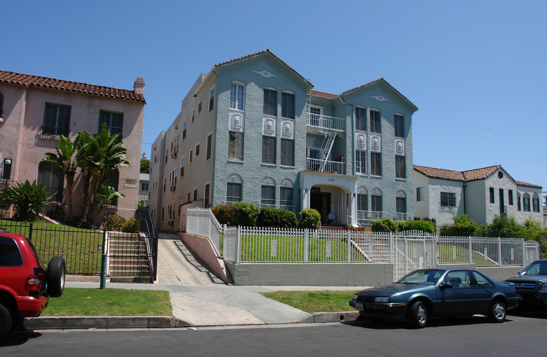 238 S Berendo St in Los Angeles, CA - Building Photo