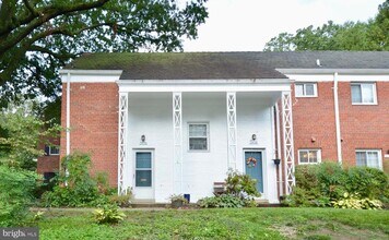 3436 Martha Custis Dr in Alexandria, VA - Building Photo - Building Photo