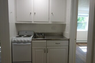 116 Howard Dr, Unit Apt #3 in Charlottesville, VA - Building Photo - Building Photo