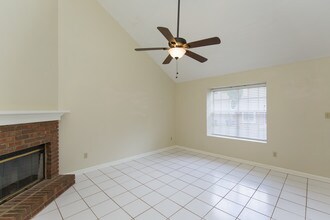 106 S Whetherbine Way in Tallahassee, FL - Building Photo - Building Photo