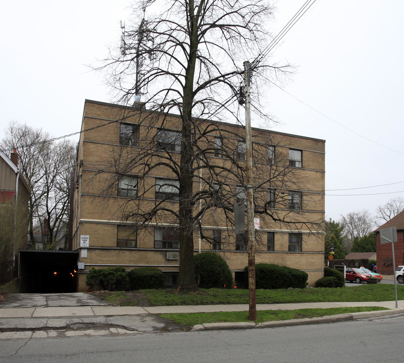 309 Mt Pleasant Rd in Toronto, ON - Building Photo