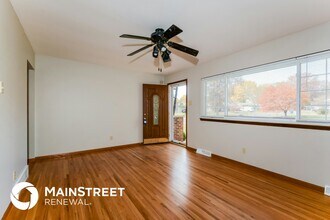 26 Radford Dr in Florissant, MO - Building Photo - Building Photo