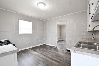 1763 W Lee St in Louisville, KY - Building Photo - Building Photo
