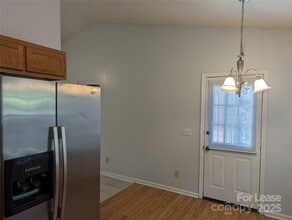 109 Julius Ln in Mooresville, NC - Building Photo - Building Photo