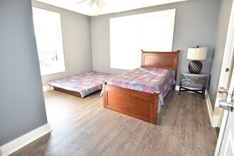 807 7th St in Galveston, TX - Building Photo - Building Photo