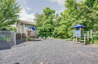 2652 Milwaukee St in Madison, WI - Building Photo - Building Photo