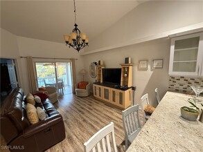 607 SE 13th St in Cape Coral, FL - Building Photo - Building Photo