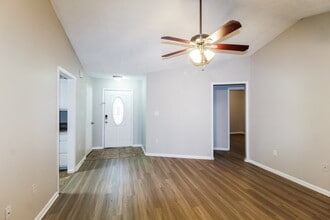 270 Lazy Hollow Ln in Covington, GA - Building Photo - Building Photo