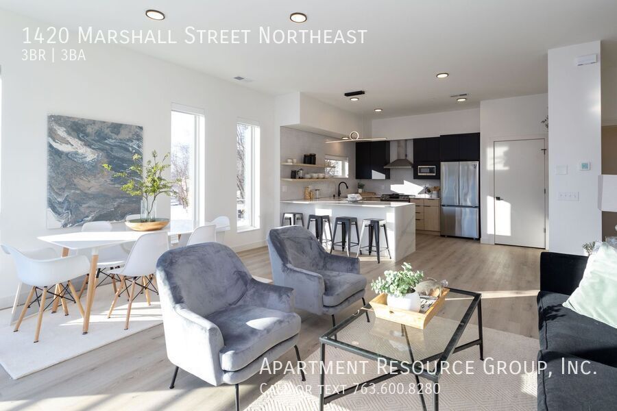1420 Marshall St NE in Minneapolis, MN - Building Photo