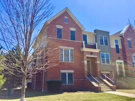 1109 E Port Clinton Rd in Vernon Hills, IL - Building Photo