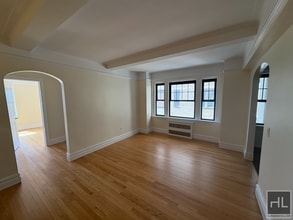 Christopher Street, Unit 9O in New York, NY - Building Photo - Building Photo