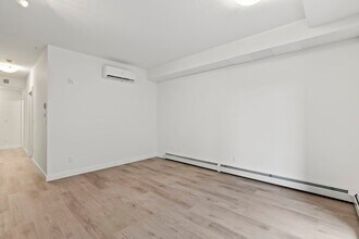55 Lucas Way NW in Calgary, AB - Building Photo - Building Photo