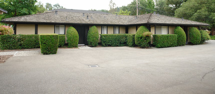 966-968 Almanor Ct in Lafayette, CA - Building Photo - Building Photo