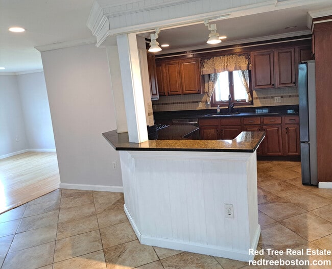 property at 158 Baker St