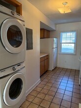 2522 Avent Ferry Rd in Raleigh, NC - Foto de edificio - Building Photo