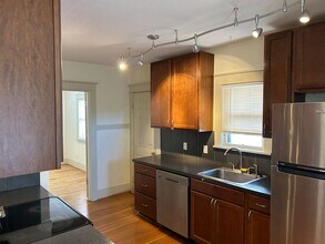 5105 SE Lafayette St in Portland, OR - Building Photo - Building Photo