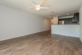 541 Eiseman Wy in Jacksonville, FL - Building Photo - Building Photo