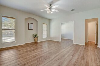 328 Regency Dr in Allen, TX - Foto de edificio - Building Photo