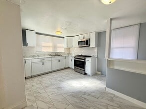 4111 Blvd in Peoria, IL - Building Photo - Building Photo