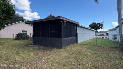 4006 Dewberry Cir in Melbourne, FL - Building Photo - Building Photo