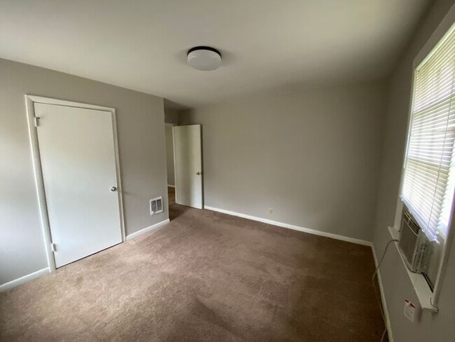 3857 Saunders Ave in Nashville, TN - Building Photo - Building Photo