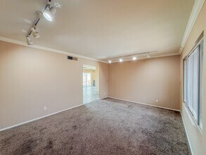 2812 S Cottonwood Dr in Tempe, AZ - Building Photo - Building Photo