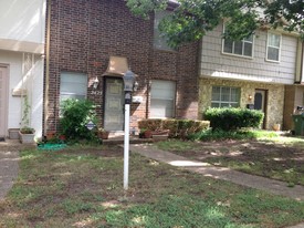 Graham Square Addition Apartments