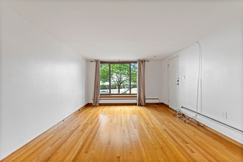 1800 Columbia Rd in Boston, MA - Building Photo