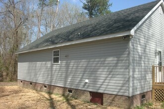 5808 Red Oak Rd in Red Oak, NC - Building Photo - Building Photo