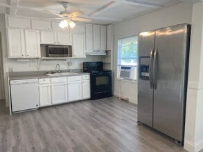 703 Brown St in Branson, MO - Building Photo - Building Photo