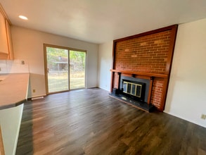 2701 Wintergreen Dr in Florissant, MO - Building Photo - Building Photo