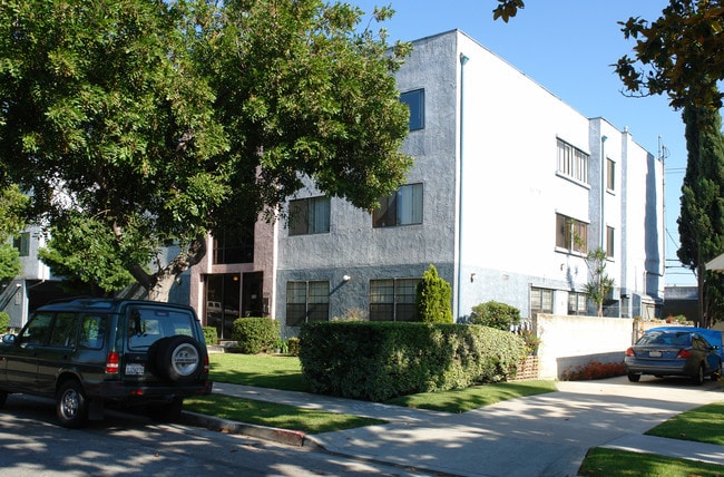 526 Oak St in Glendale, CA - Building Photo - Building Photo
