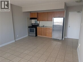 468 Ottawa St N in Hamilton, ON - Building Photo - Building Photo