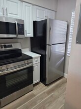 2222 N Cypress Bend Dr, Unit #202 in Pompano Beach, FL - Building Photo - Building Photo
