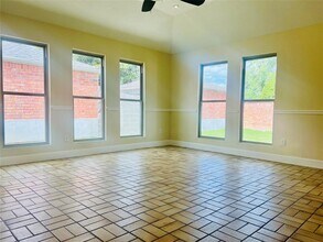 8814 Beau Monde Dr in Houston, TX - Building Photo - Building Photo