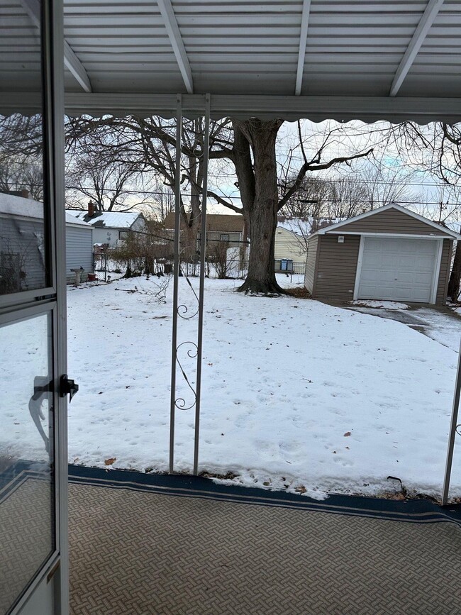 3340 Dudley St in Dearborn, MI - Building Photo - Building Photo