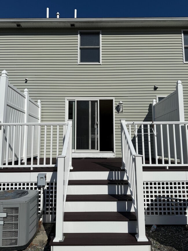 1066 Main St, Unit A in Tewksbury, MA - Building Photo - Building Photo