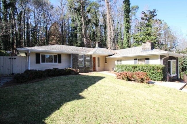 4104 N Ivy Rd NE in Atlanta, GA - Building Photo - Building Photo