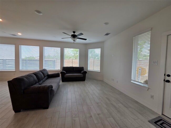 18710 Colorado River Ln in Cypress, TX - Building Photo - Building Photo