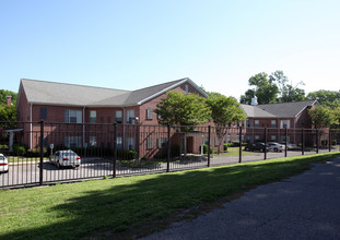 Town Village Audubon Park in Memphis, TN - Building Photo - Building Photo