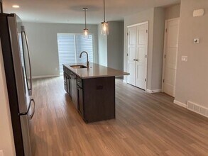 621 Hillcrest Dr in Waunakee, WI - Building Photo - Building Photo