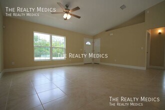 13132 SW 35th Cir in Ocala, FL - Foto de edificio - Building Photo