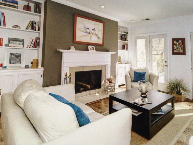 property at 3219 Sutton Pl NW